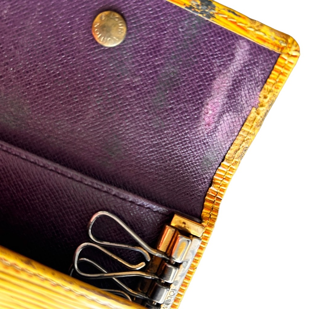 Louis Vuitton Yellow Epi Keyholder - Picture 9 of 12